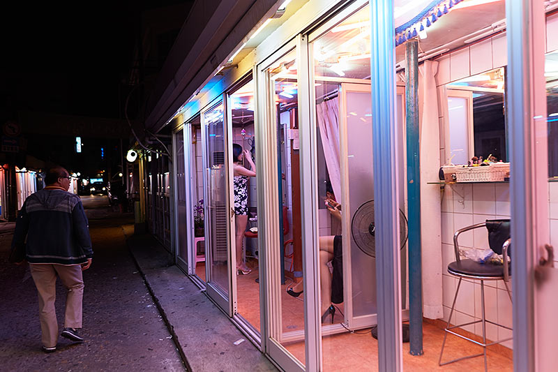 Korea,Sex,Trade,Wall,Street,Journal,Photographer,Manchul Kim